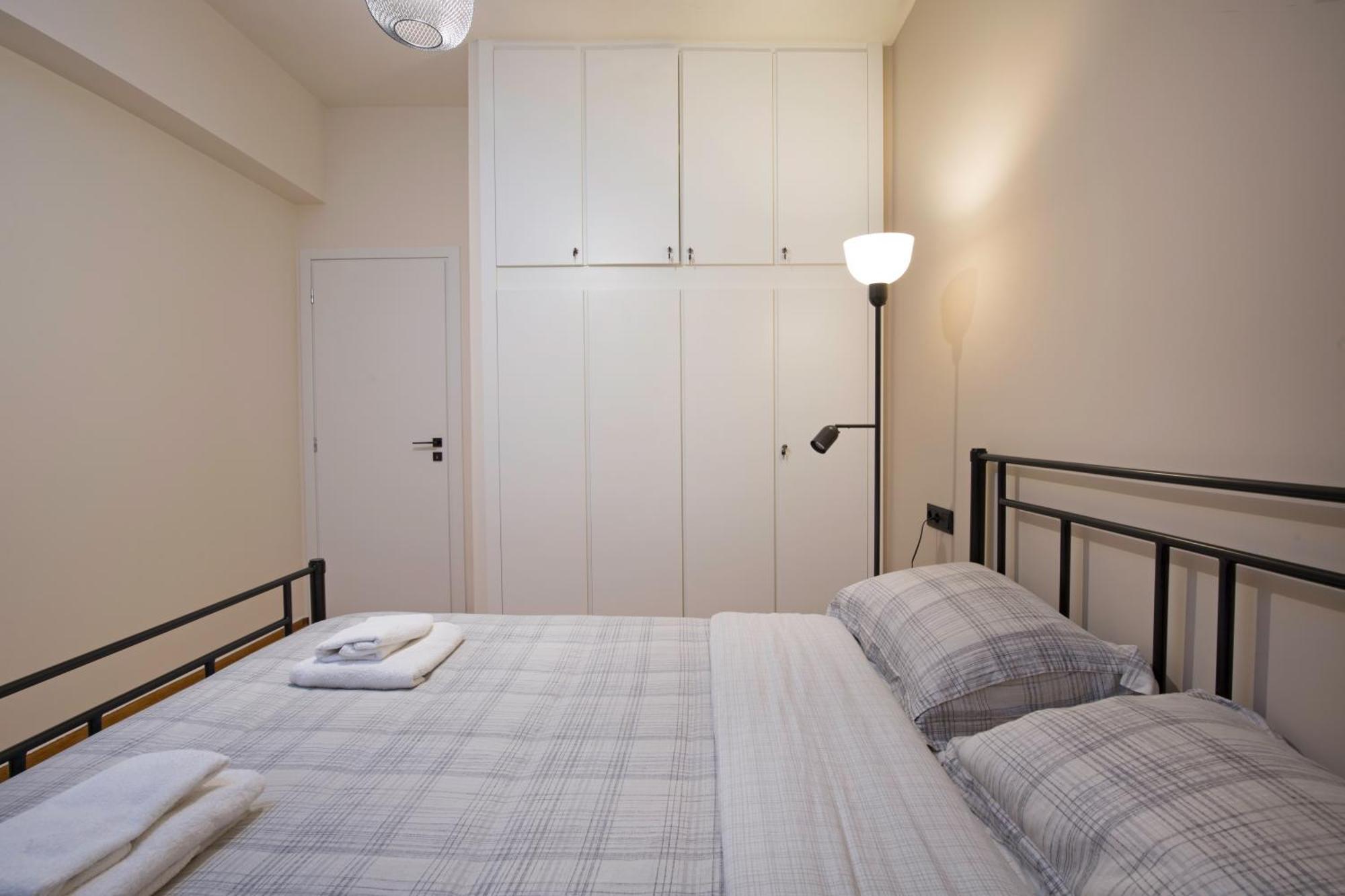 Urban Spacious Apartment Near Kallimarmaron Atene Esterno foto