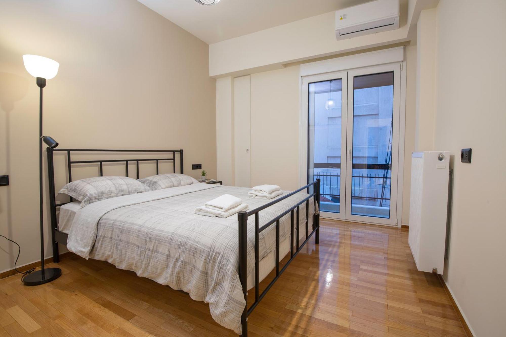 Urban Spacious Apartment Near Kallimarmaron Atene Esterno foto