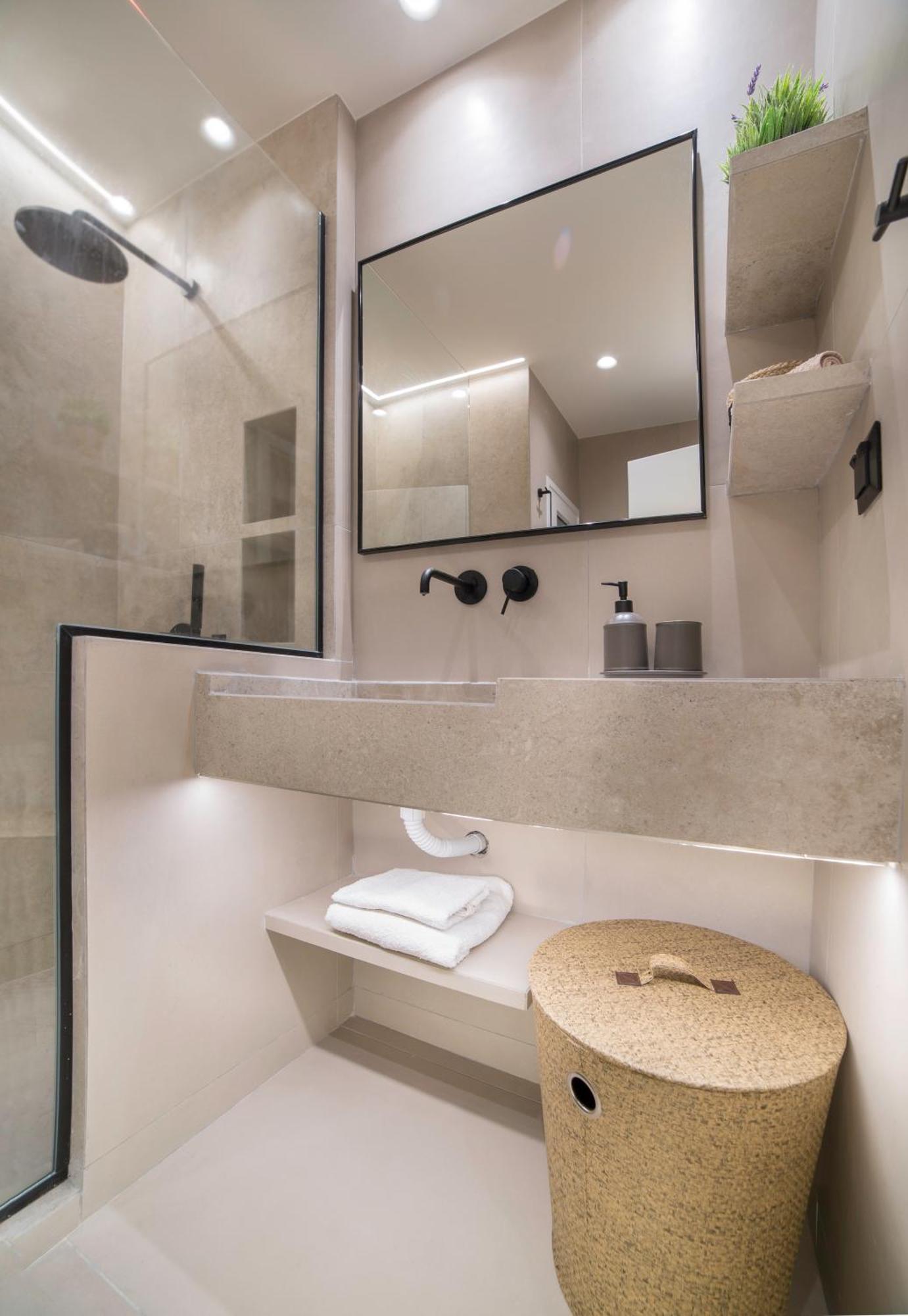 Urban Spacious Apartment Near Kallimarmaron Atene Esterno foto